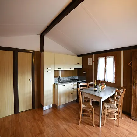 بيت للعطل Mobile In Ferienresidenz Mit Pool, Cleaning Included *